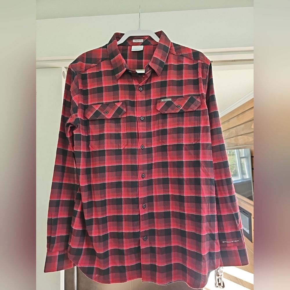 Columbia Mens Red Plaid Flannel Buttown Down, Large, Omni-wick